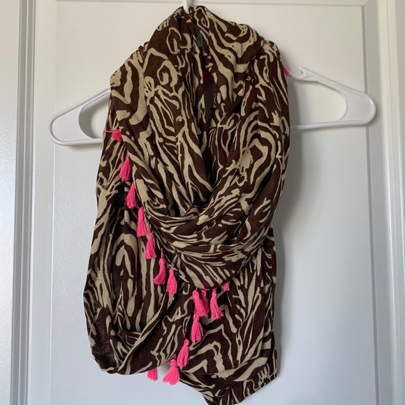 Lilly Pulitzer Zebra Infinity Scarf - Picture 1 of 3